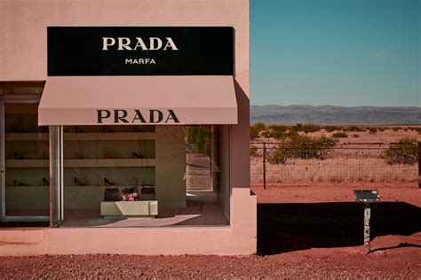 prada shop in desert print|Prada marfa gossip girl.